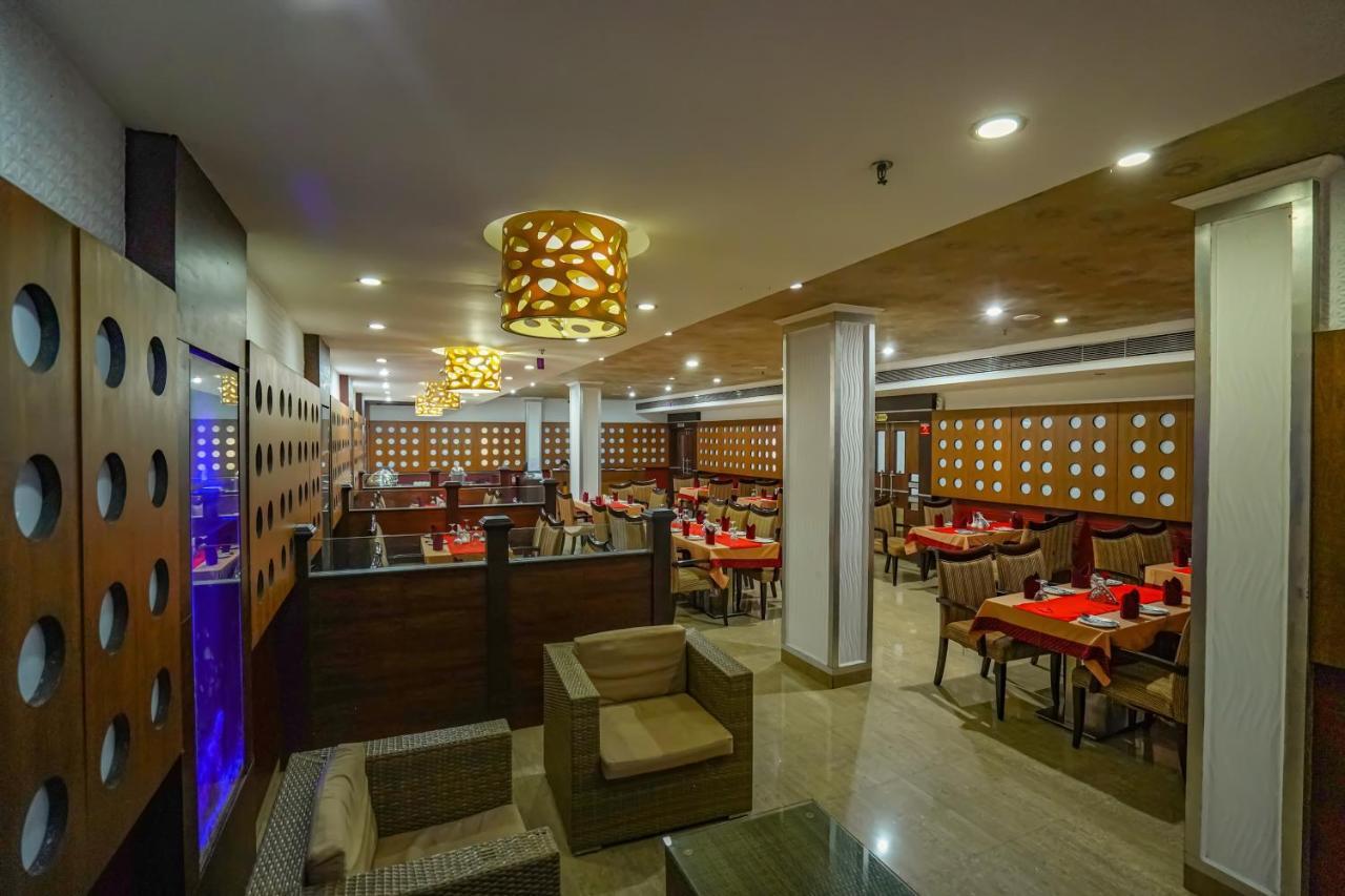 Hotel Sidhartha Chalakudy Kizhake Chalakudi Bagian luar foto