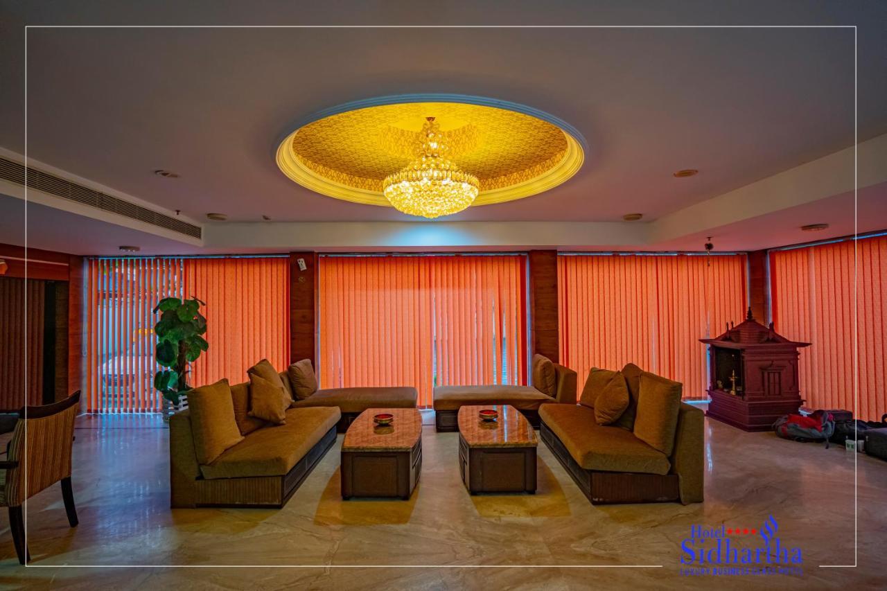 Hotel Sidhartha Chalakudy Kizhake Chalakudi Bagian luar foto